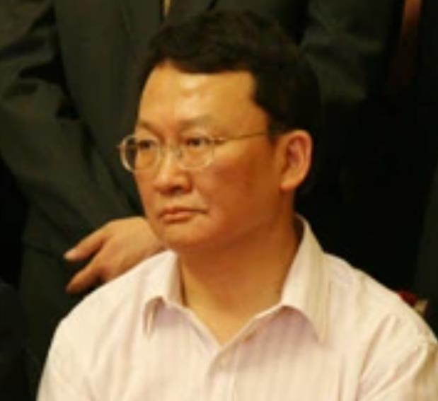 罗毅,男,1956年11月出生,云南泸西人,<a