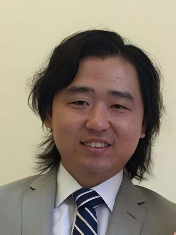 class="ref" data-ctrid="umhgparlt52u">张湛,先后就读于北京大学