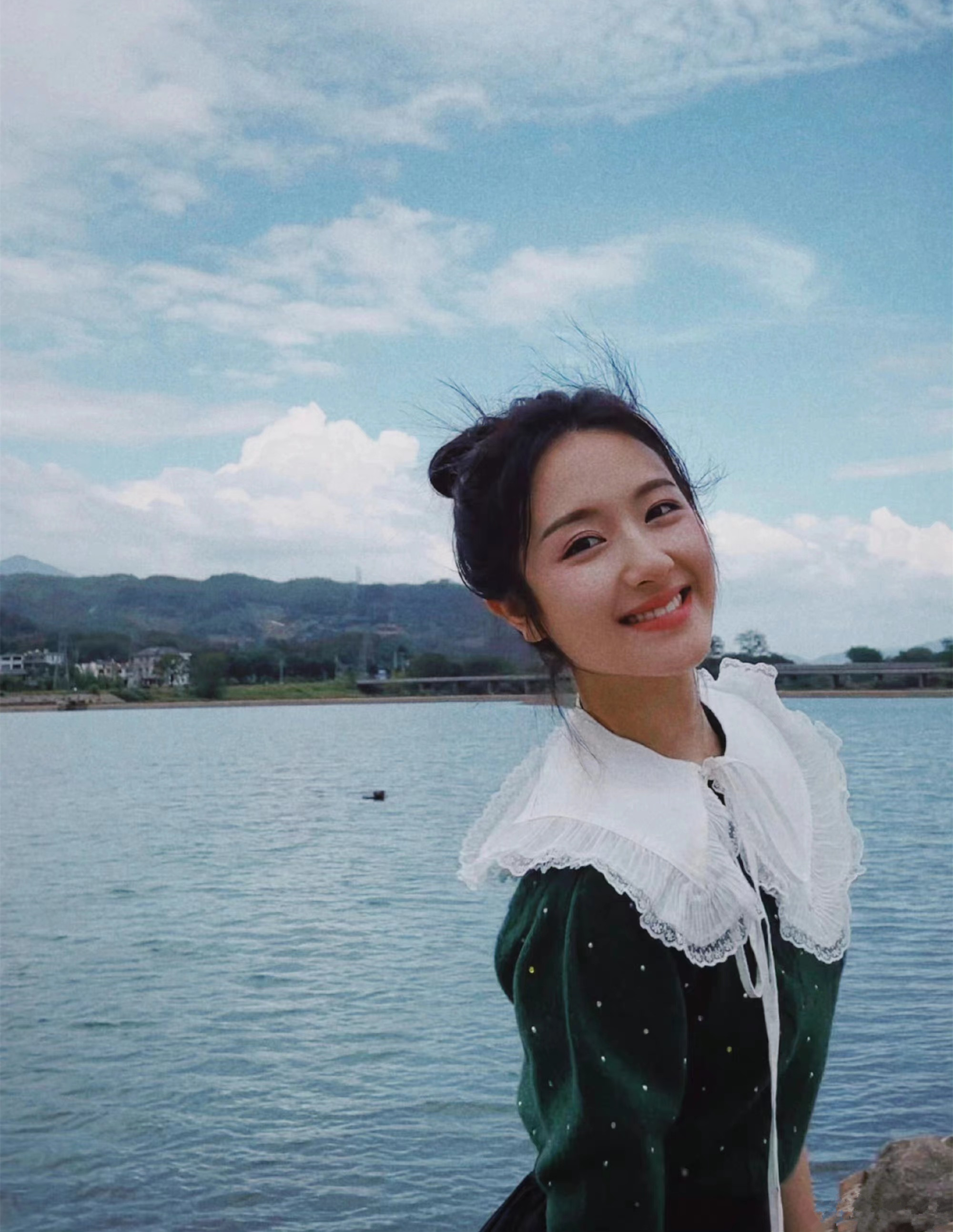 ="gnspvh8kyw">李兰迪,1999年9月2日出生于北京市,中国内地影视女演员