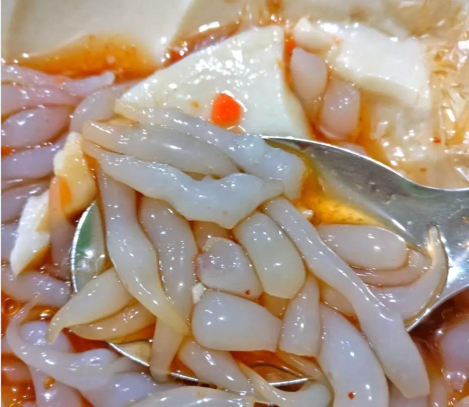  p data-id="gnbuxp5mo4">蛙鱼是一道以山芋淀