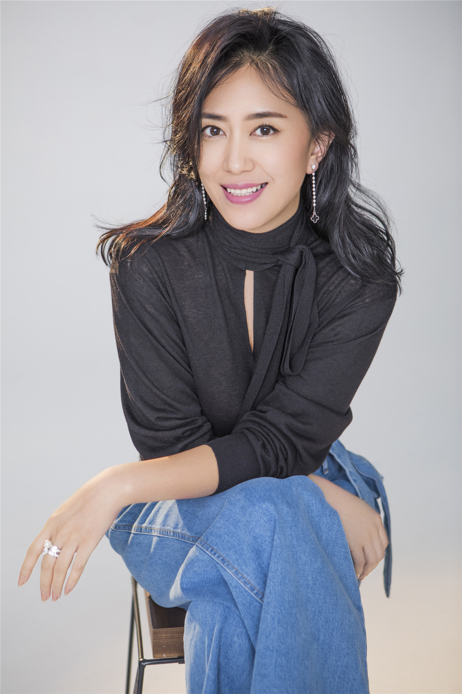  p>李天余,出生于吉林省 a target="_blank" href="/item/长春/121865