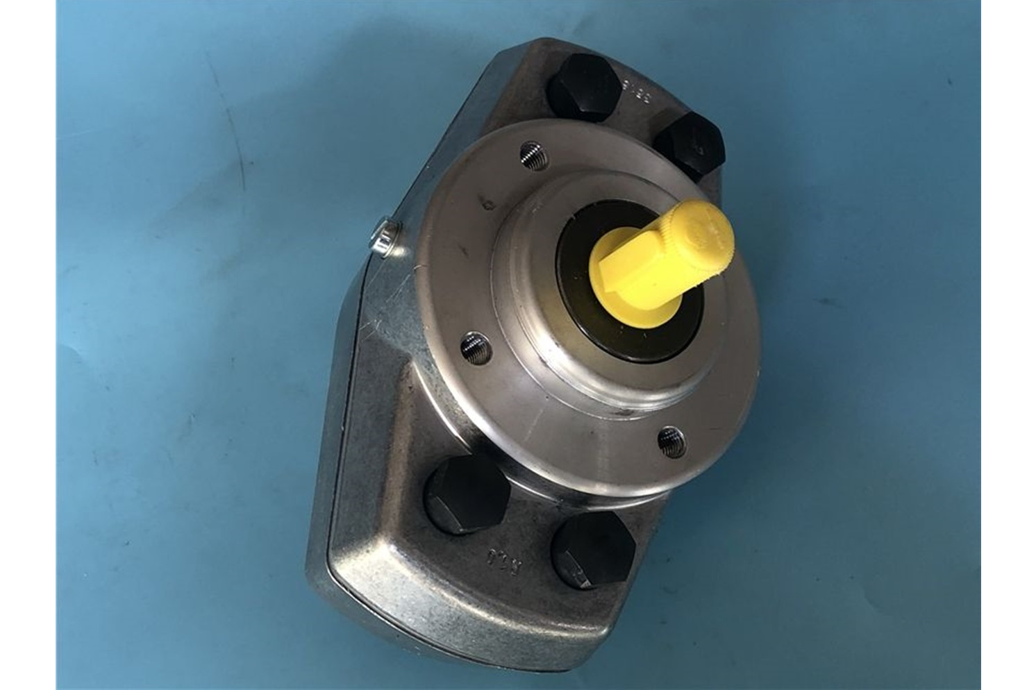 恒压变量径向柱塞泵