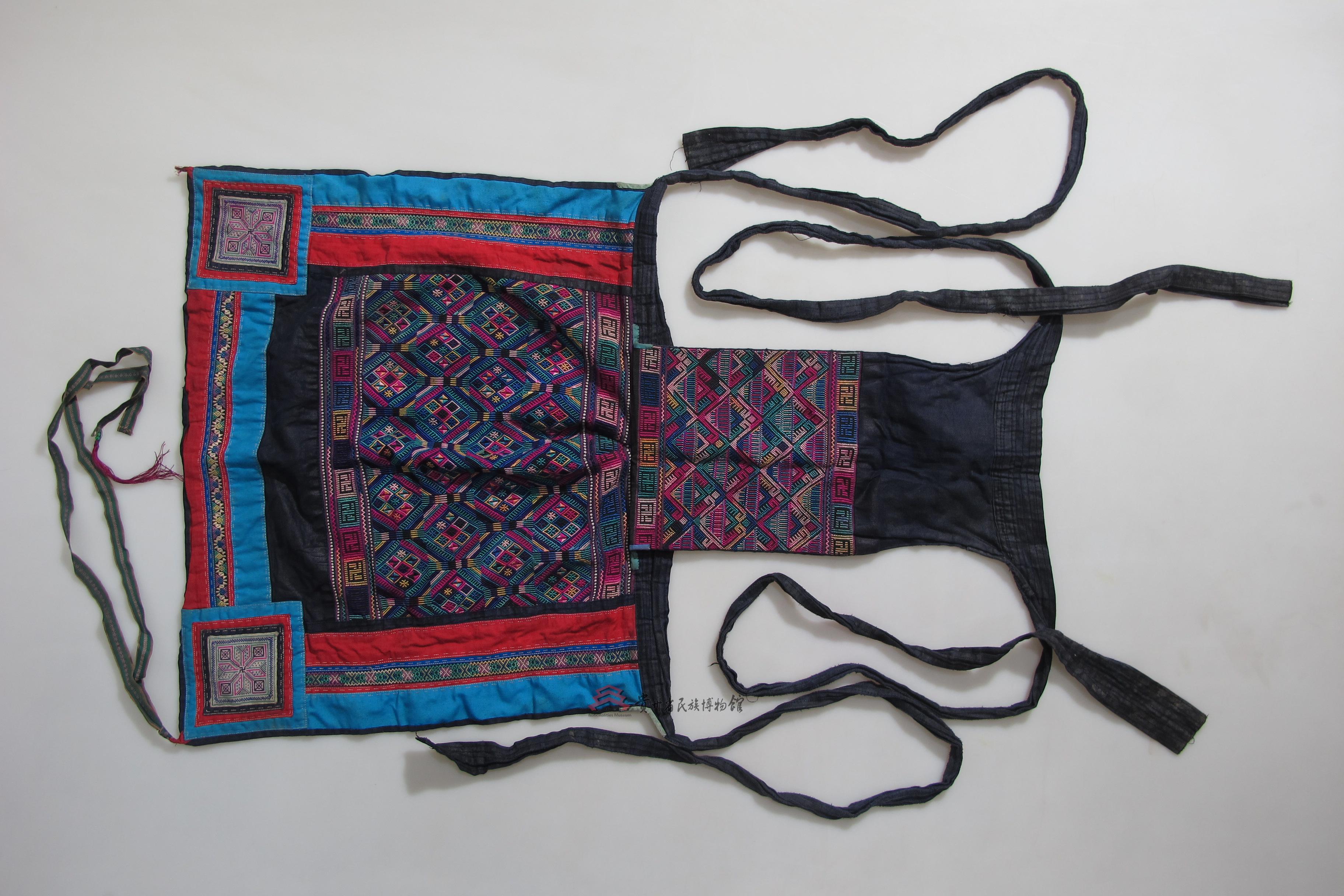 当代黎平苗族彩色织锦背带