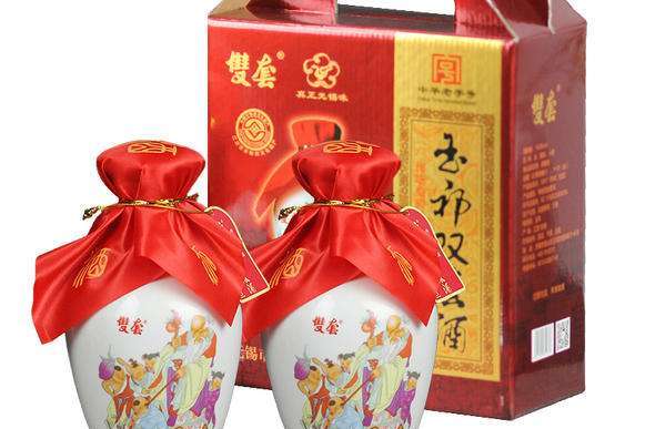 data-lemmaid="19774466">嘉庆 /a>年间,首创复式酿酒法,即用陈年黄酒