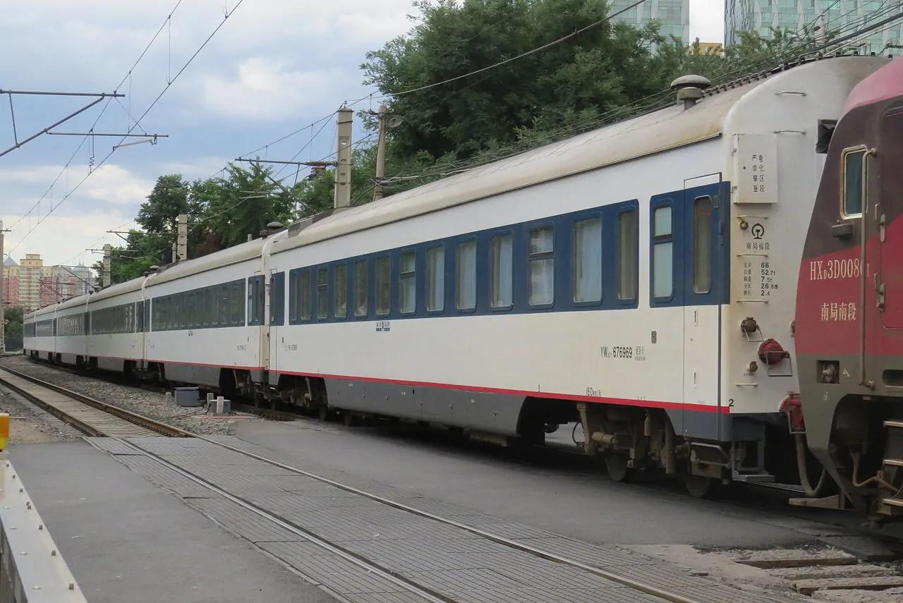  p>直达特快列车简称直特,是 a target="_blank" href="/item/中国