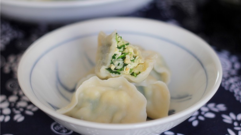  p>小白菜素馅蒸饺是一道美食,由 a href="#" data-lemmaid="1215215"