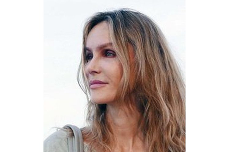  p>wendy bednarz,演员,主要作品有《无路可逃》. /p>