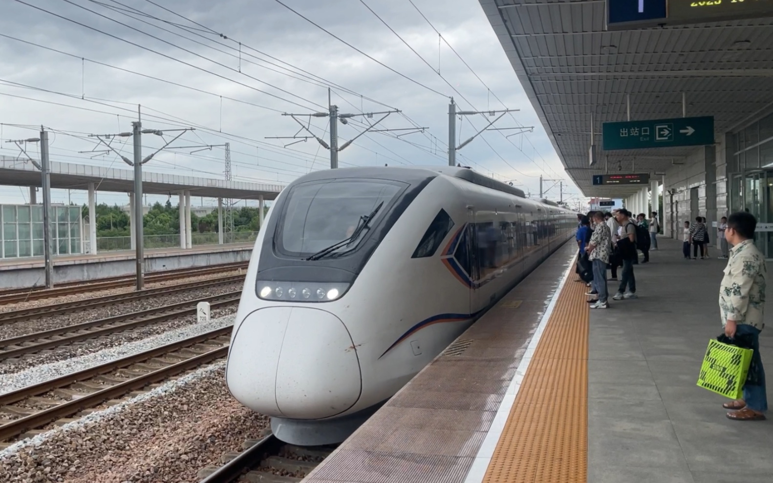 和谐号crh6型电力动车组