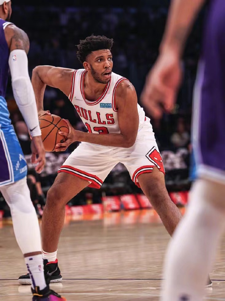 托尼·布拉德利