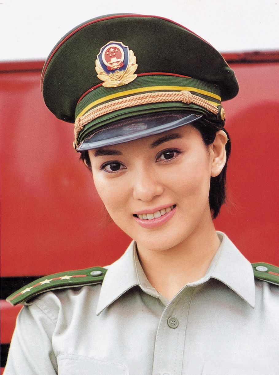 第十届全国青联常委,甘肃省政协委员,中国致公党中央文体委员.