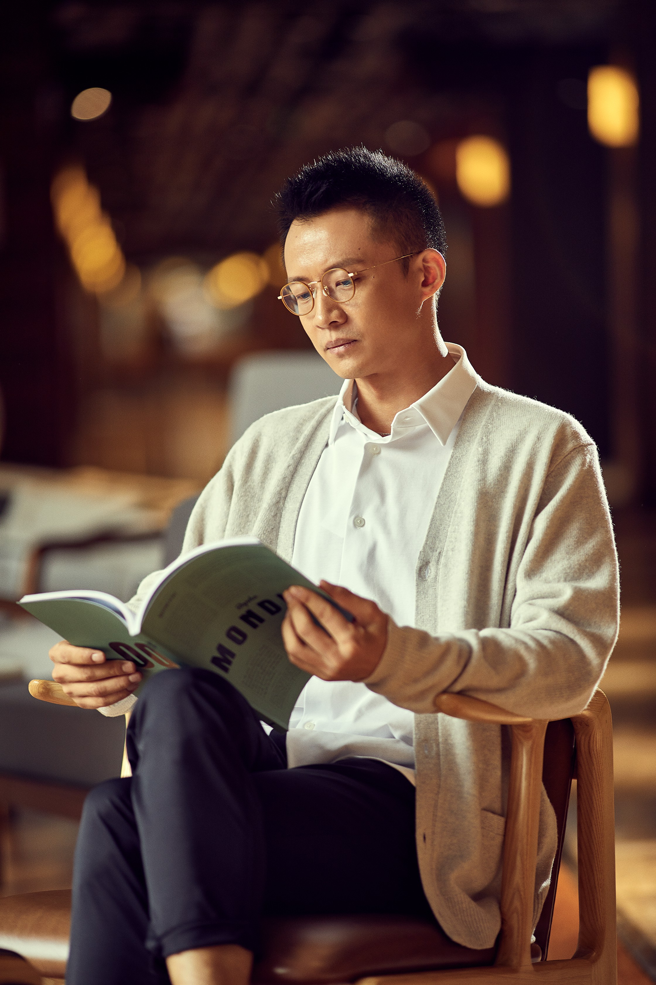 href="/item/成都市">成都市 /a>,中国内地影视男演员,毕业于 a