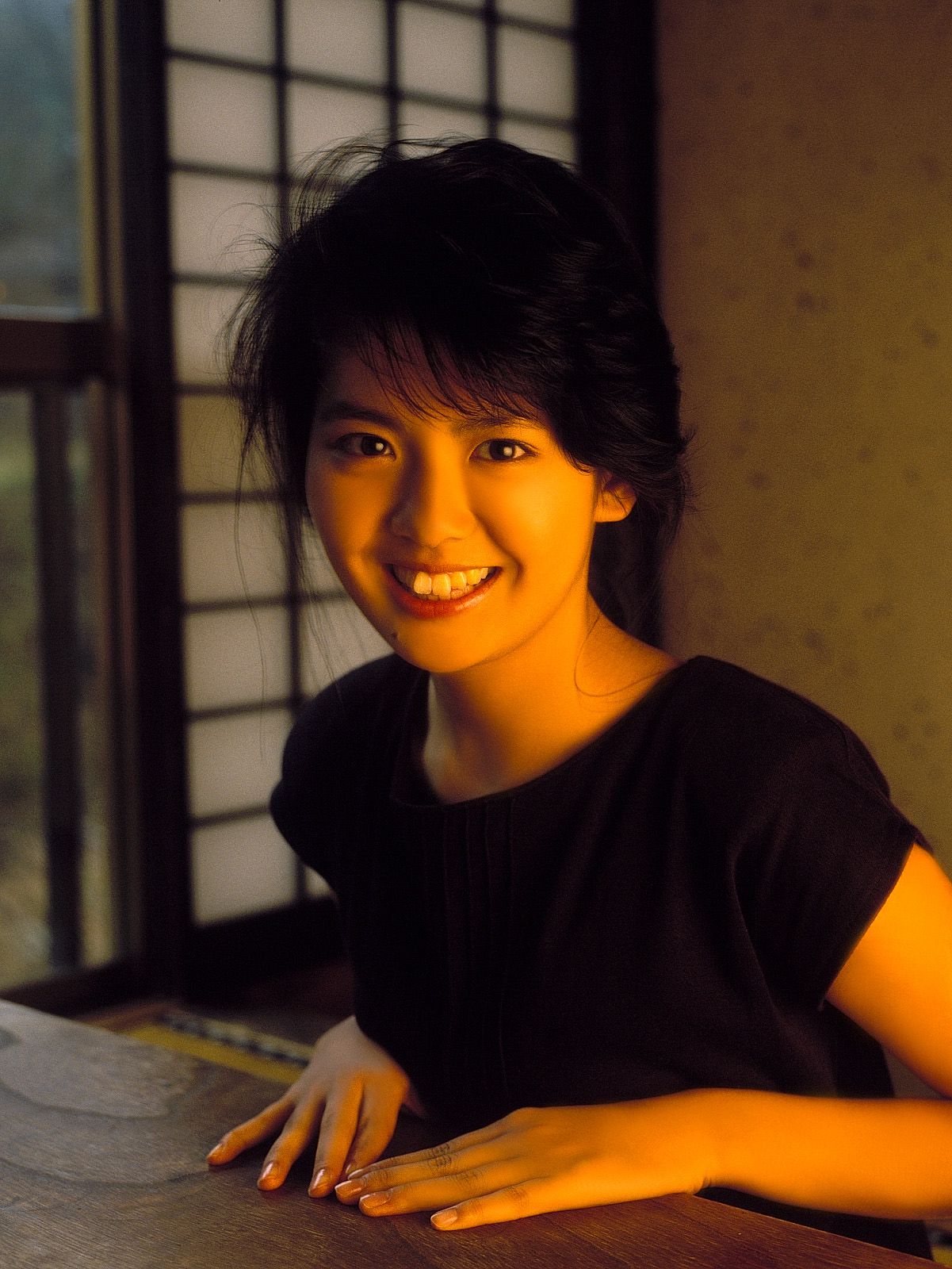  p>南野阳子(yoko minamino),1967年6月23日出生于日本兵库县,毕业于