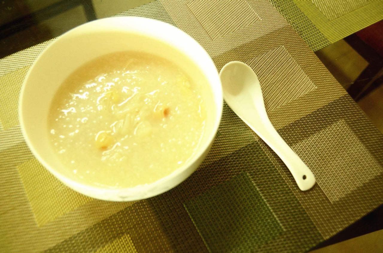 刀削山药百合莲子粥