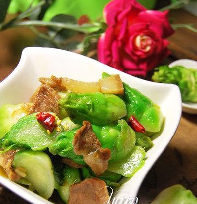 儿菜炒肉片