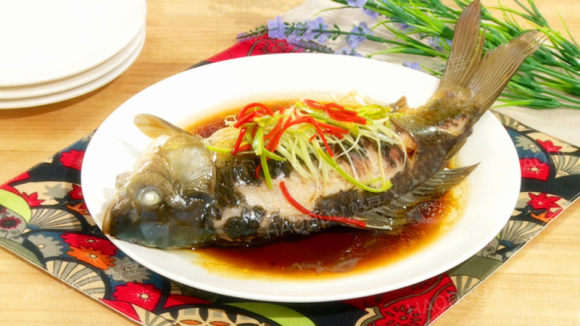 清蒸怀胎鲫鱼