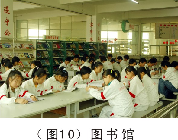  p data-id="gnywp37n0s">江西省鄱阳县第一中学(简称鄱阳一中),位于