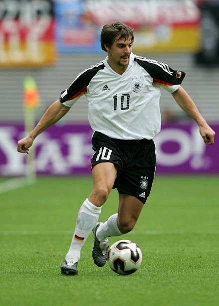  p>塞巴斯蒂安·代斯勒(sebastian deisler),1980年1月5日出生于德国