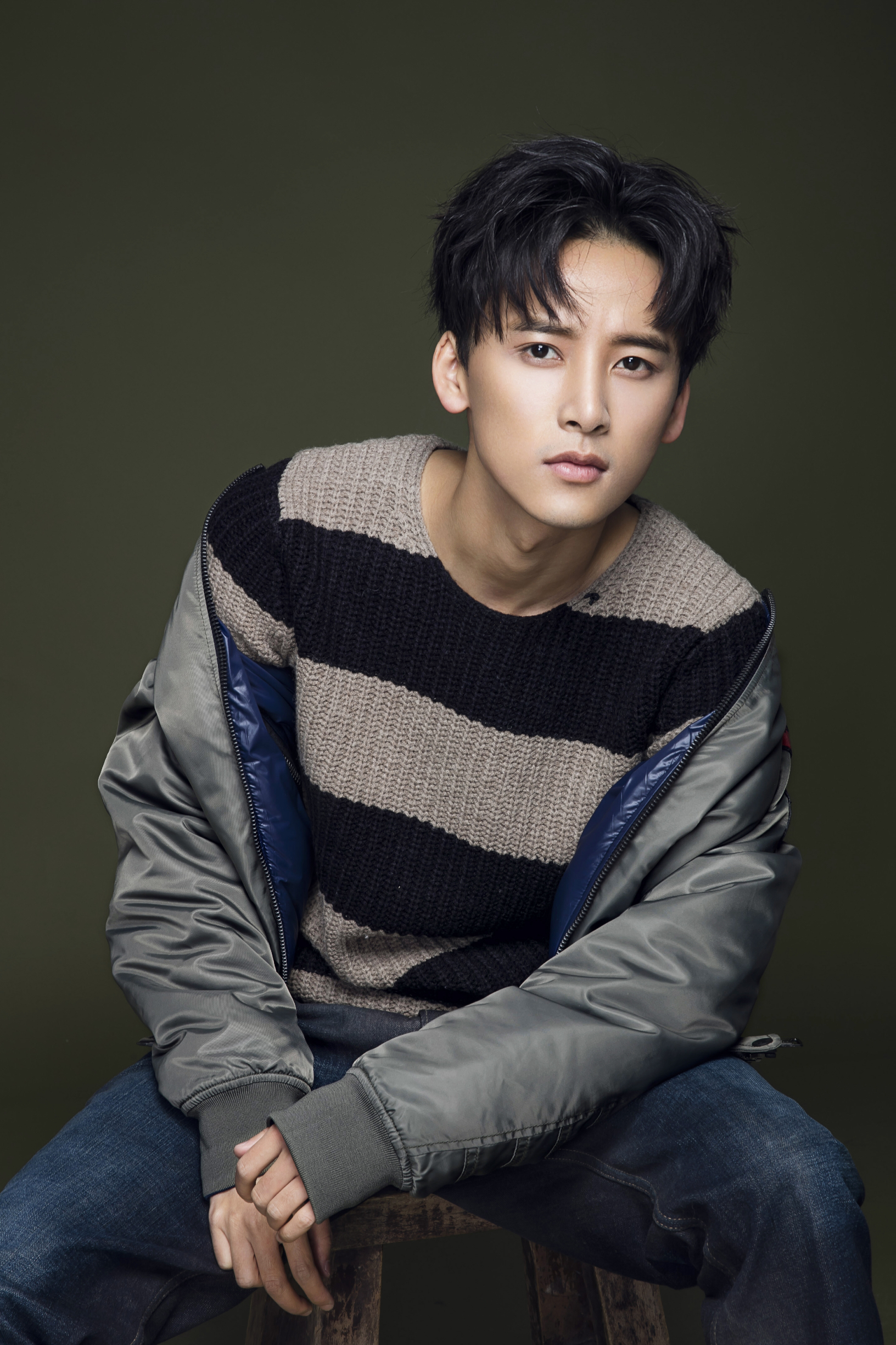 data-lemmaid="15626925">四川省 /a>成都市,中国内地影视男演员,毕业