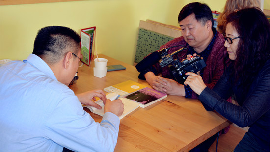  p>朱西京1957年生于西安,下过乡,做过机关,经过商,为非职业作家.