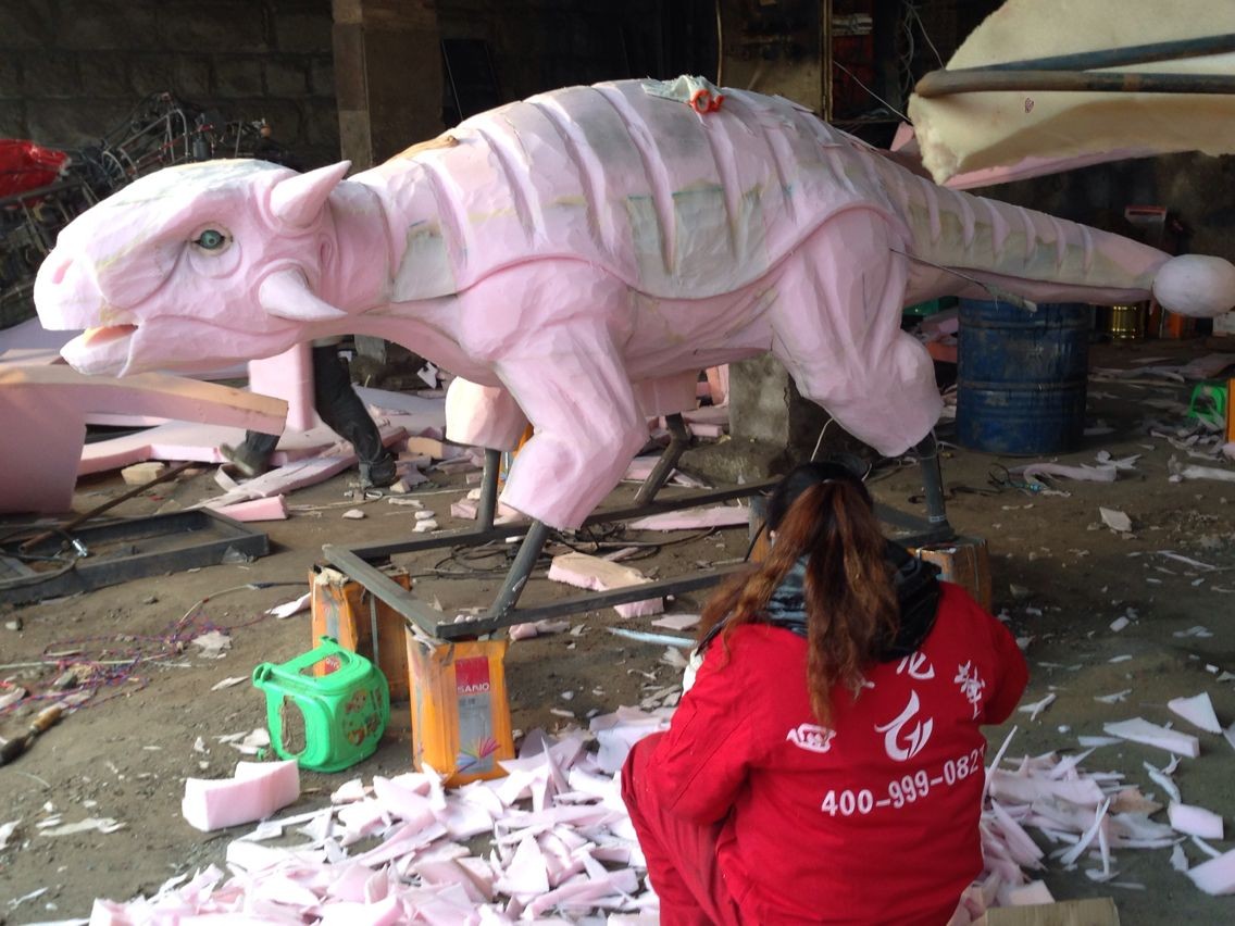 仿真恐龙 a target="_blank" href="/item/自贡龙城文化艺术有限公司