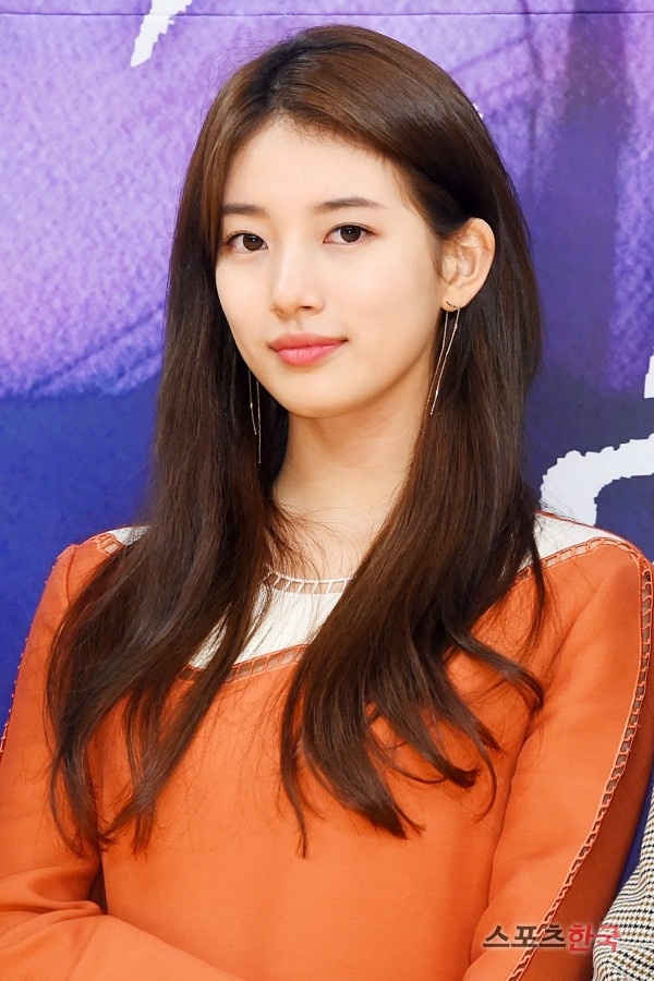  p>裴秀智(         /bae suzy),1994年10月10日生于韩国光州广域市