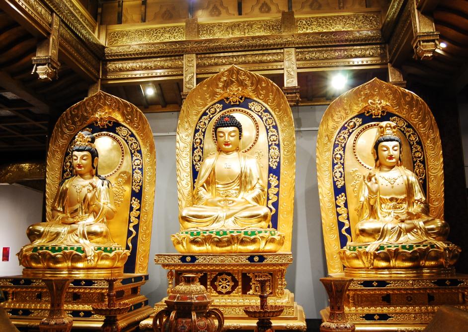  p data-id="gnx1j7evxc">西方三圣又称 a target="_blank" href="