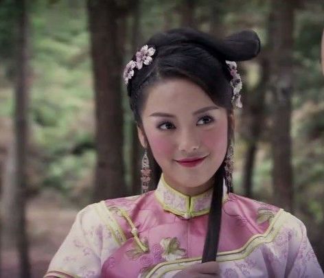 安青鸾是电视剧《 a target="_blank" href="/item/无敌铁桥三
