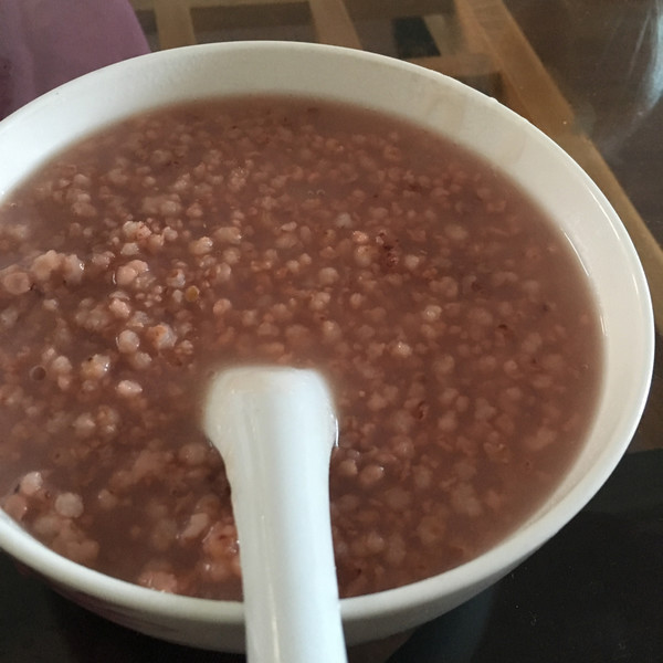  p>高梁粥,以桑螵蛸,高粱米为主料的粥品. /p>