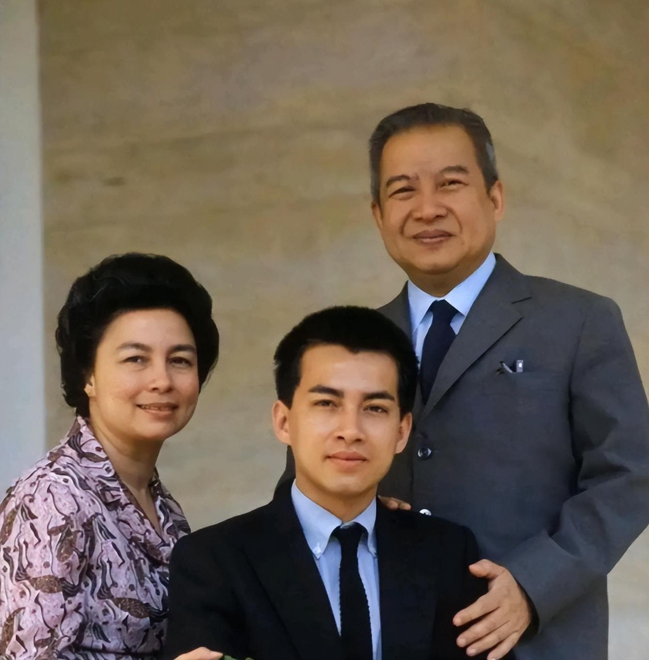 柬埔寨国王西哈莫尼：爱跳舞也爱中国，中年被迫继位，至今70不婚_百科TA说