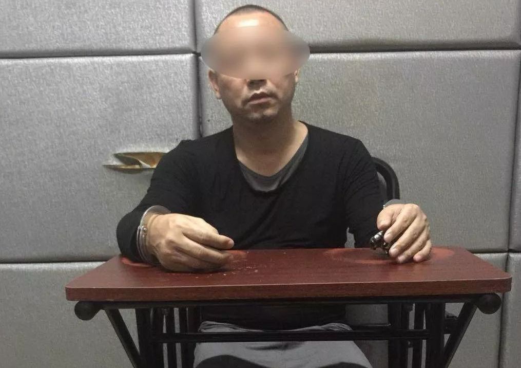 2020年11月18日) /i>,江西抚州宜黄黑社会性质犯罪团伙"黑老大",犯