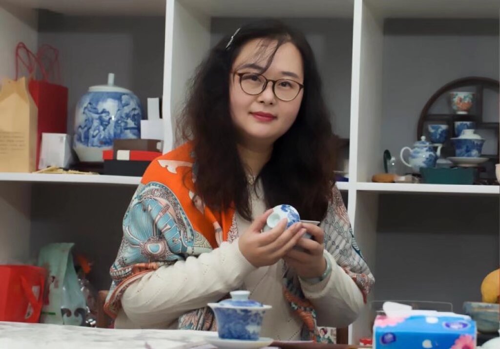 杨玲玲