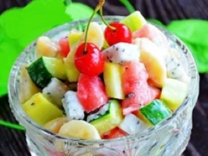  p>酸奶蔬果沙拉是由西瓜,香蕉,香瓜等原料制作的食品. /p>