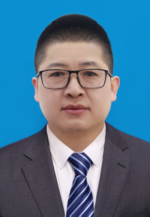 黄建东