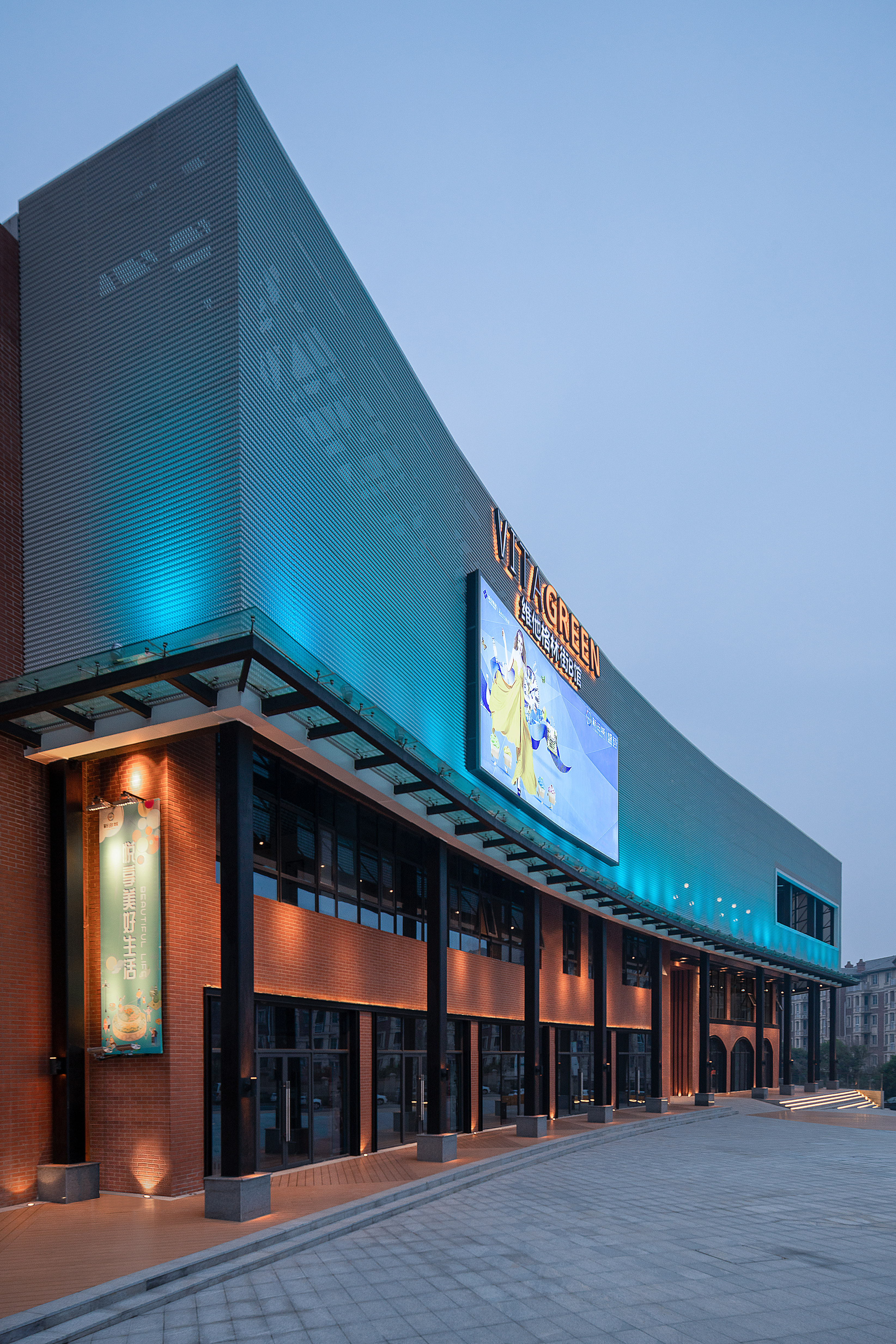 建筑师,设计师,arizon乾正设计创始人,上海购物中心协会理事