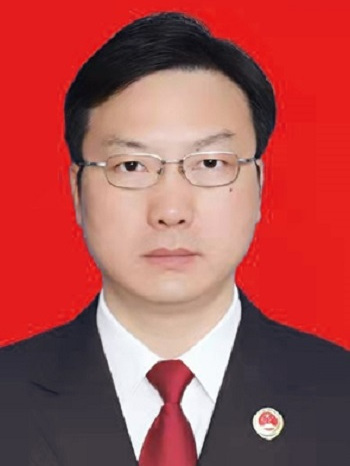  p>胡彬华,男,汉族,籍贯江苏江都,1973年1月出生,中共党员,1996年7月