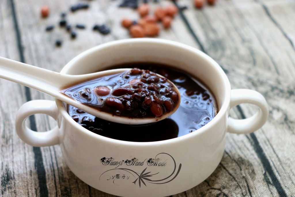 黑豆芝麻粥
