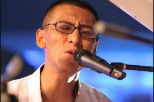  p>《我愿意》是阚立文在中国好声音第二季终极考核中演唱的一首歌曲.