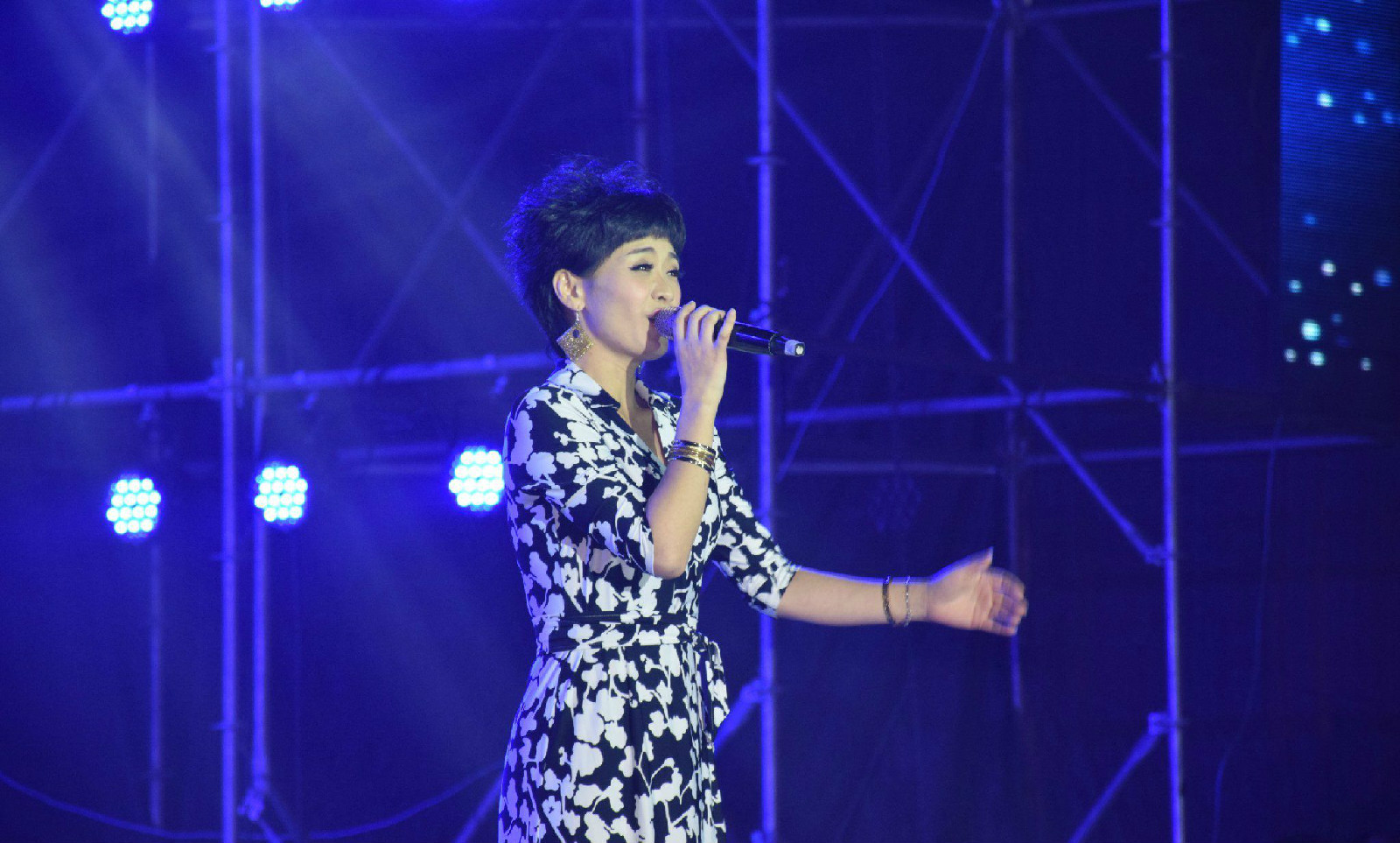  p>戴月,女,来自湖北 a target="_blank" href="/item/武汉/106764"