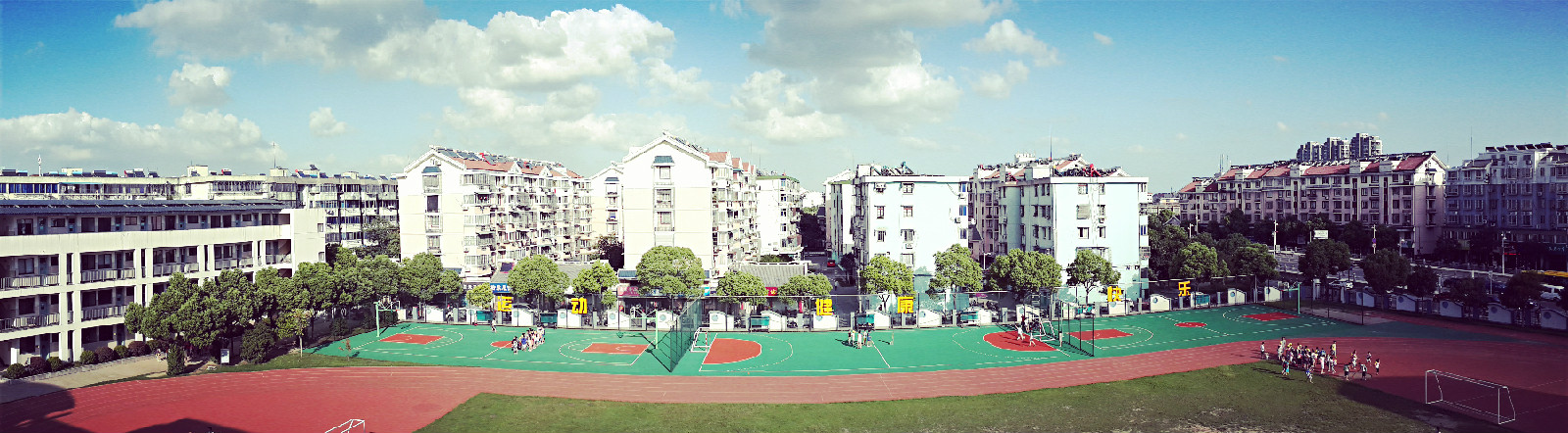  p>海宁市紫微小学创办于清光绪三十二年(1906年),其前身海宁州硖石镇