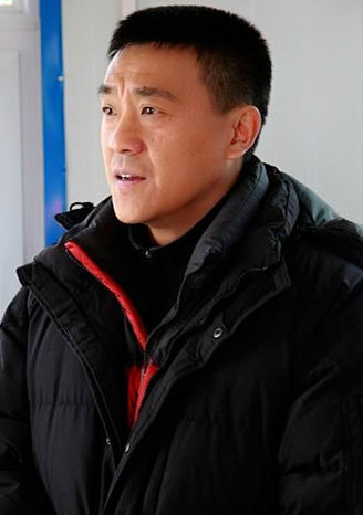 何冰