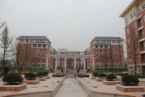  p>重庆教育管理学校(chongqing education manage school)简称"教管