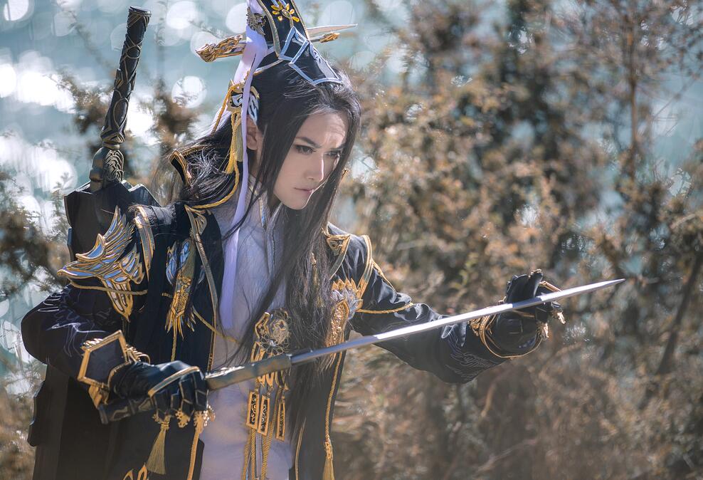  p>kenn王爷是coser之一,昵称:rabid(笔名)kenn王爷,啃啃,啃爷等,1988