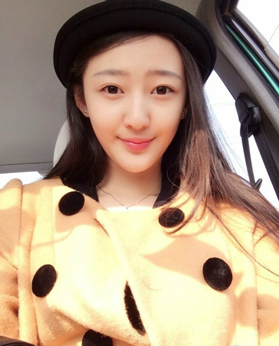  p>孙瑞梓,身高171cm,现就读于淄博十七中.