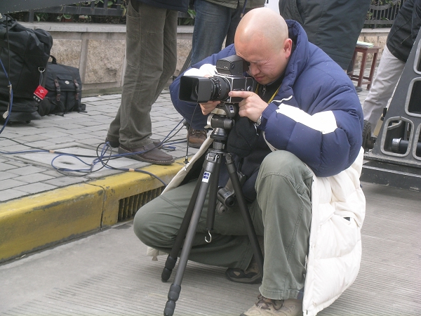  p>龚朝,男,又名龚朝晖,出生于 a target="_blank" href="/item/宜昌