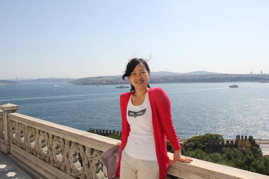  p>曾璐,女,汉族,1972年10月出生,广东海丰人,中共党员.