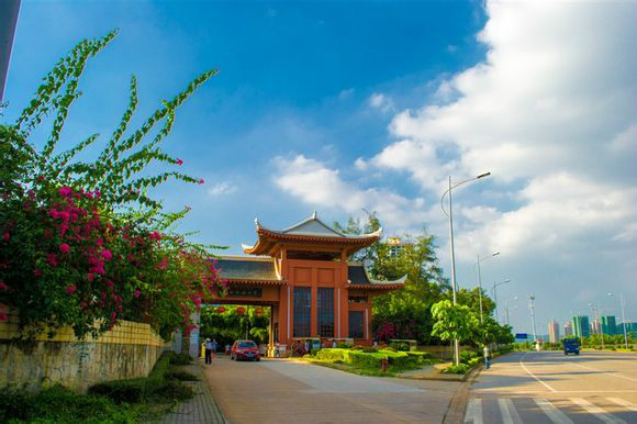 广西民大附属中学