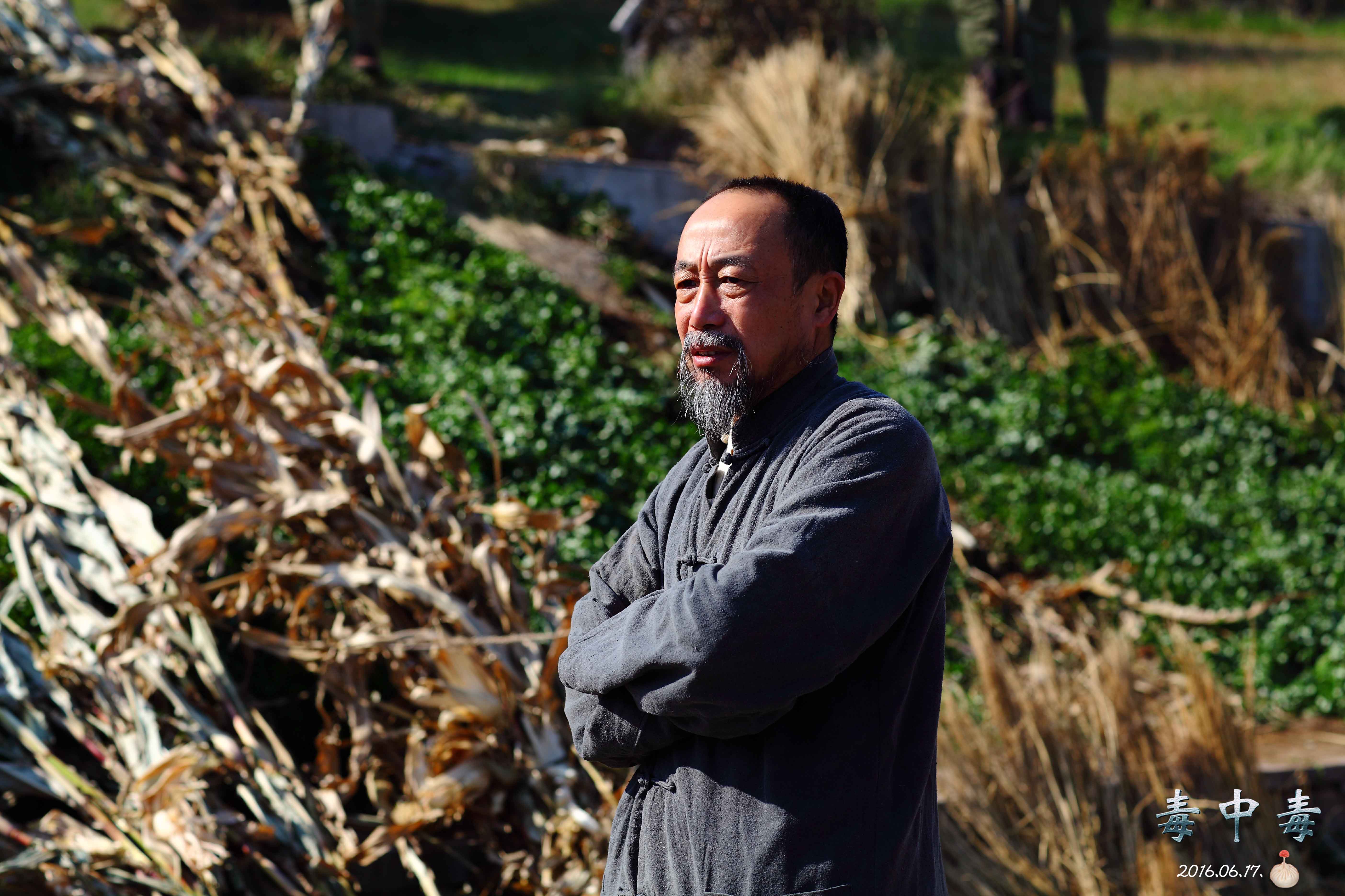 的悬疑喜剧电影,由<a target="