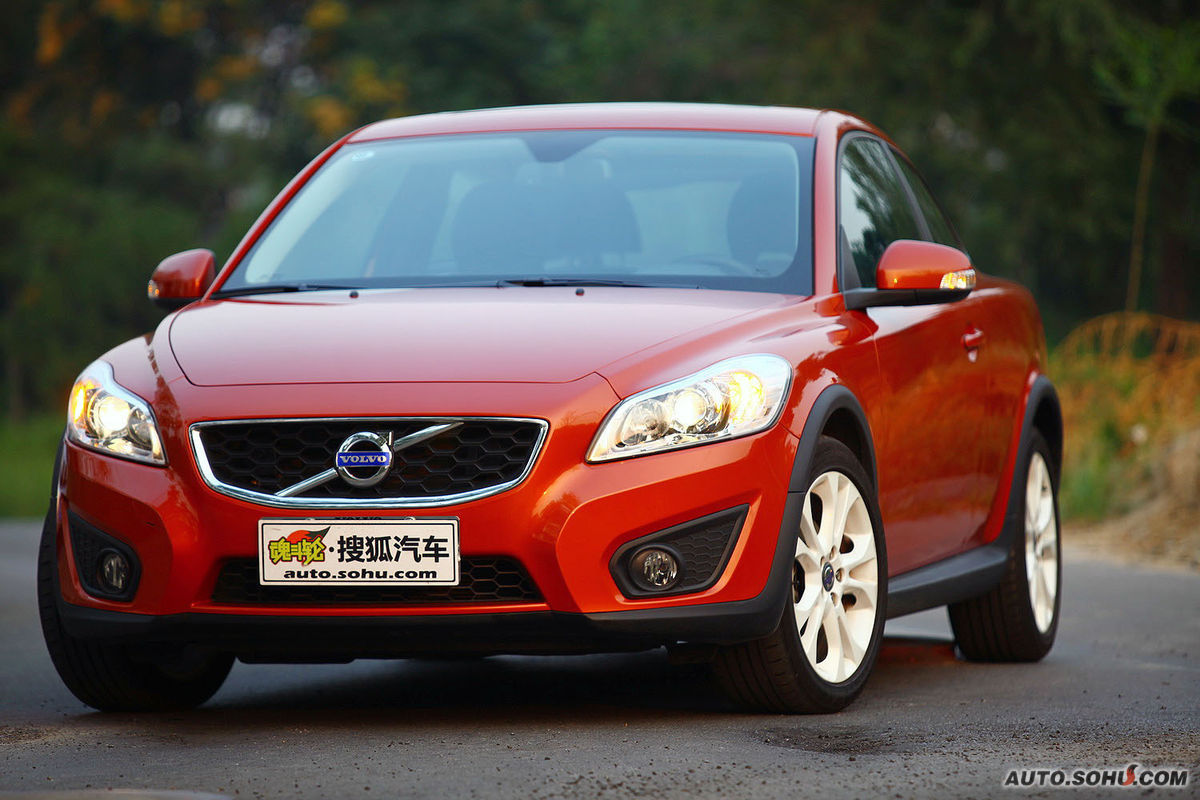 身为沃尔沃旗下全新的入门车款,c30借由着掀背设定与全新家族风格设计