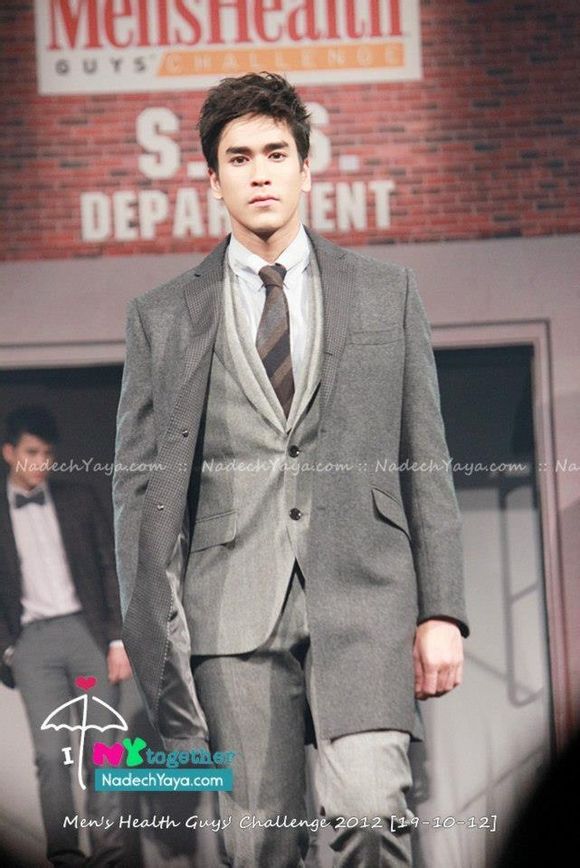 得克·库吉米亚(barry),1991年12月17日出生于泰国孔敬,泰国影视演员