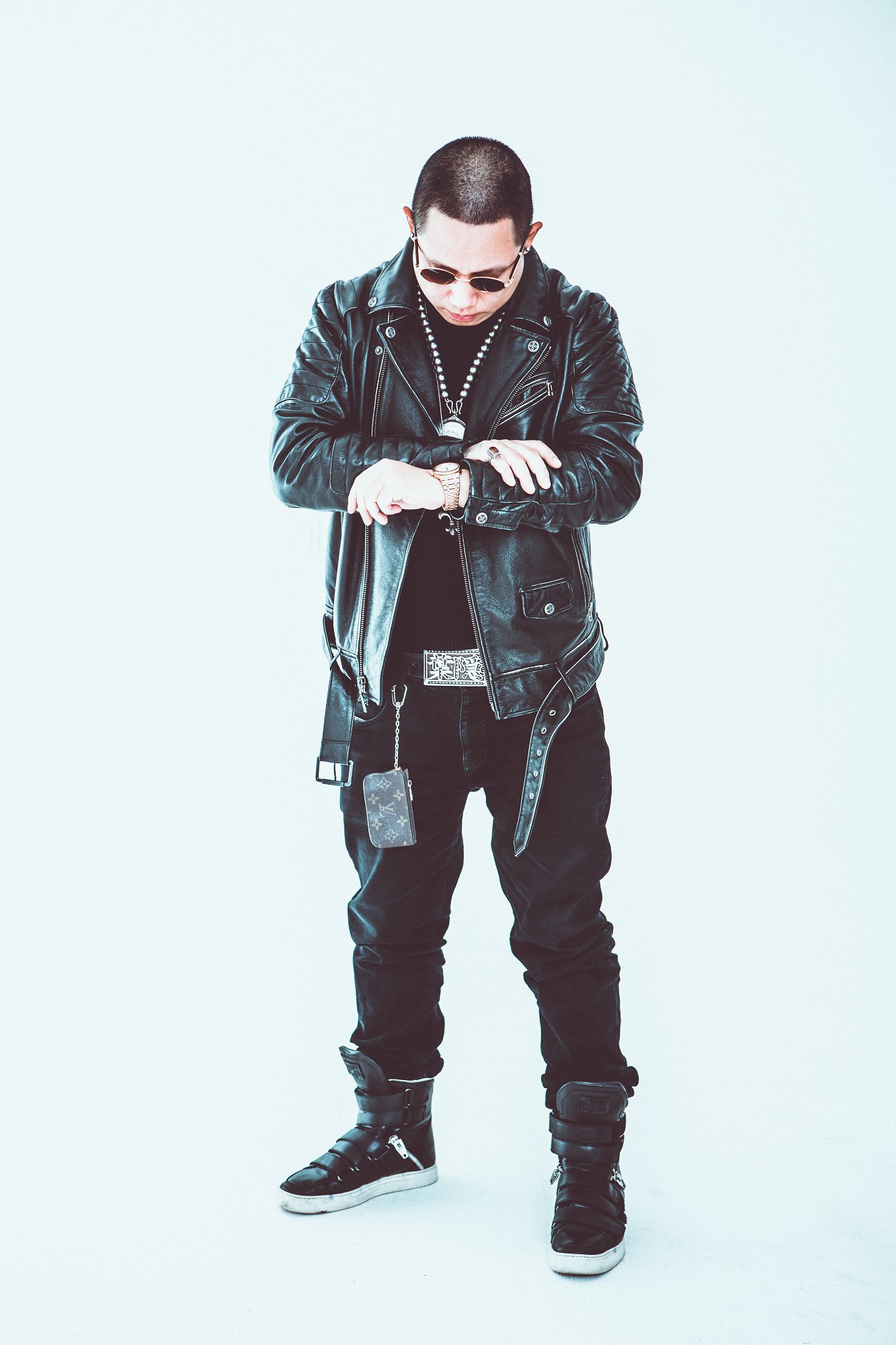  p>mc肆(c-sir),第一批签约唱片公司的中文说唱艺人, a target="